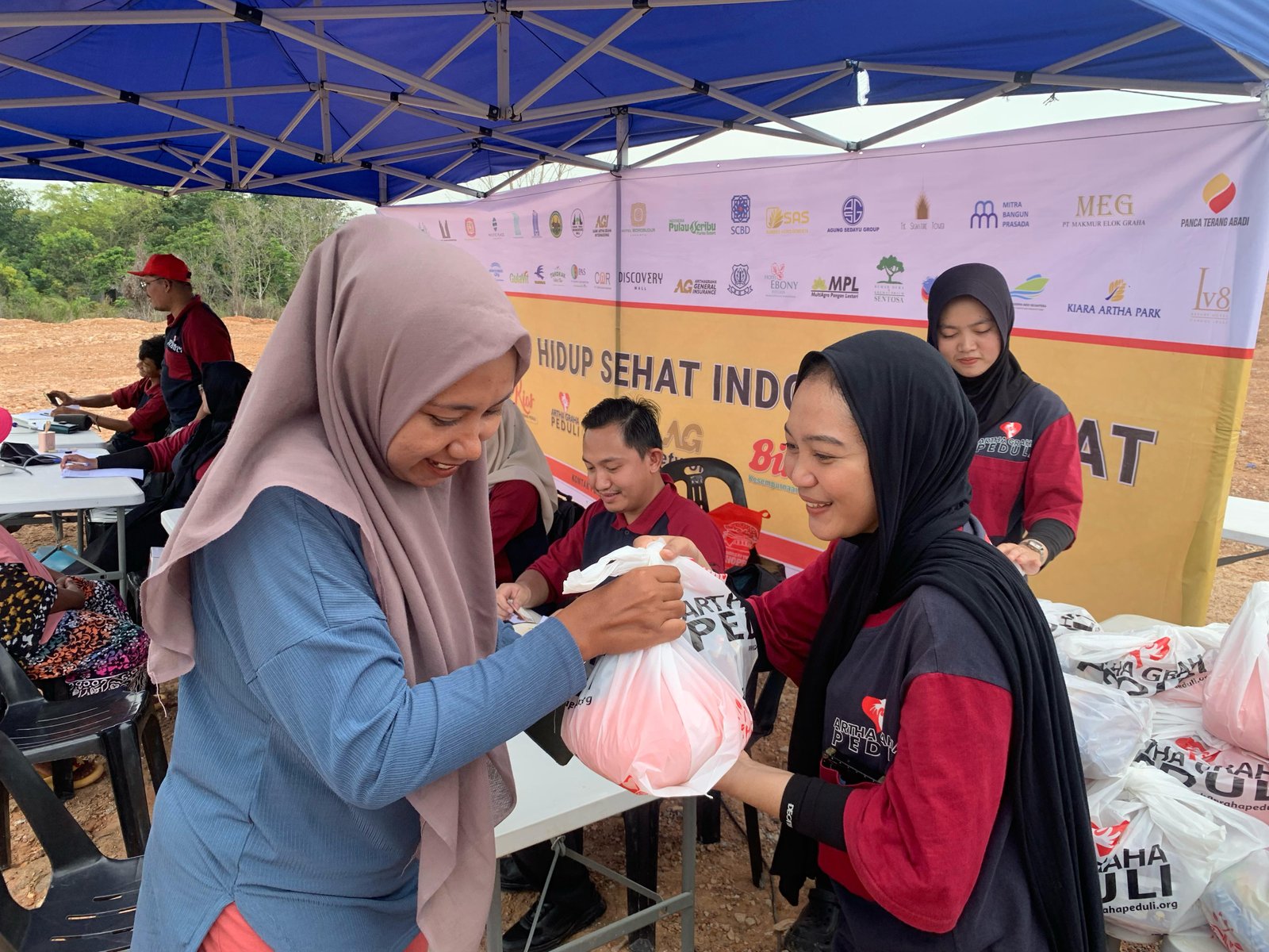 Ini Gebrakan Pasar Murah Makmur Elok Graha dan Artha Graha Peduli