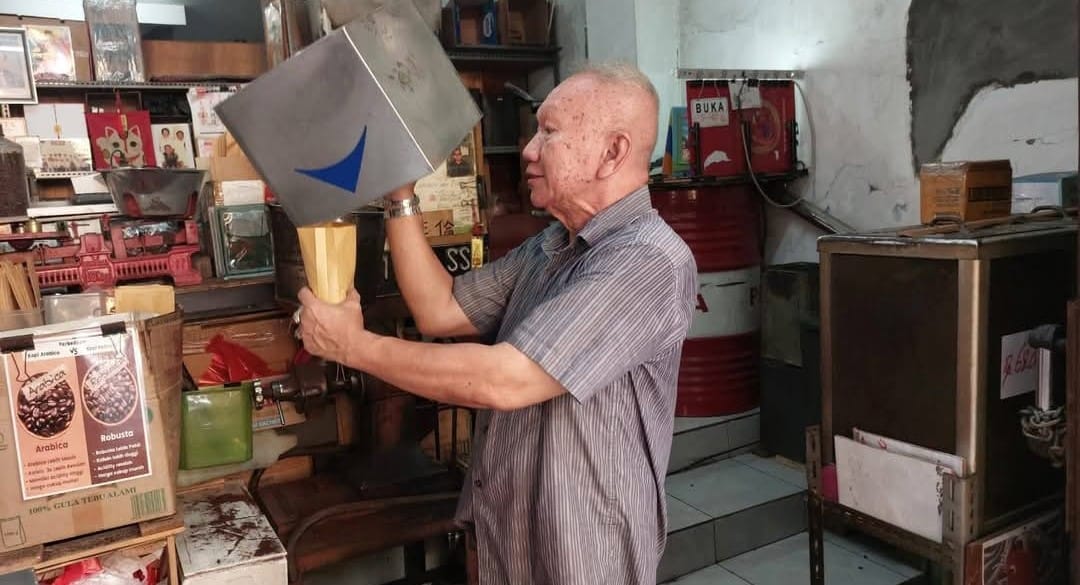 Menyapa Rindu Gondangdia untuk Secangkir Kopi, dan Sepotong Roti