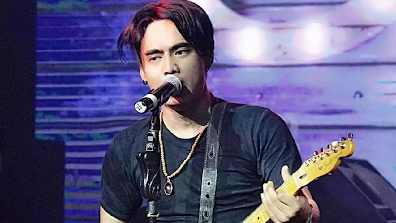 Kenali Lagu Ciptaan Charly Van Houten untuk Menpora