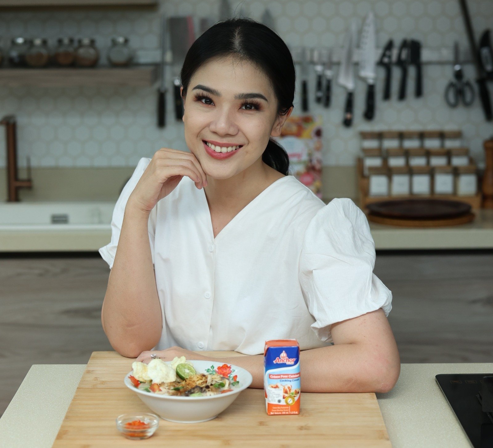 Chef Devina Hermawan Ungkap Resep Rahasia Soto Betawi Ayam