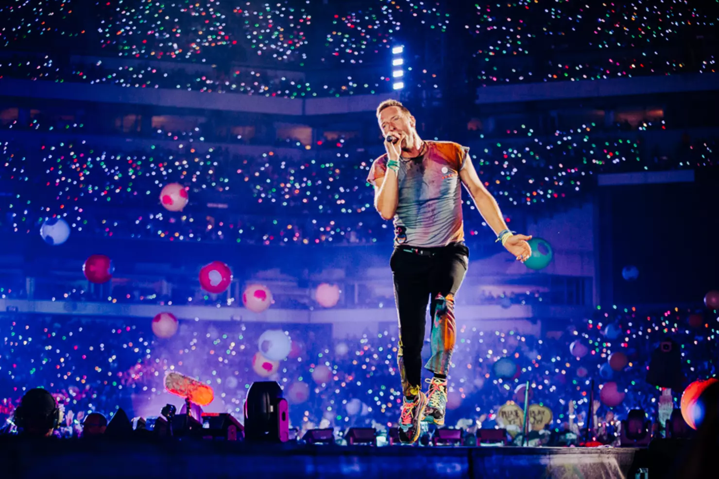 Konser Coldplay Jadi Alarm Krisis Etika di Indonesia
