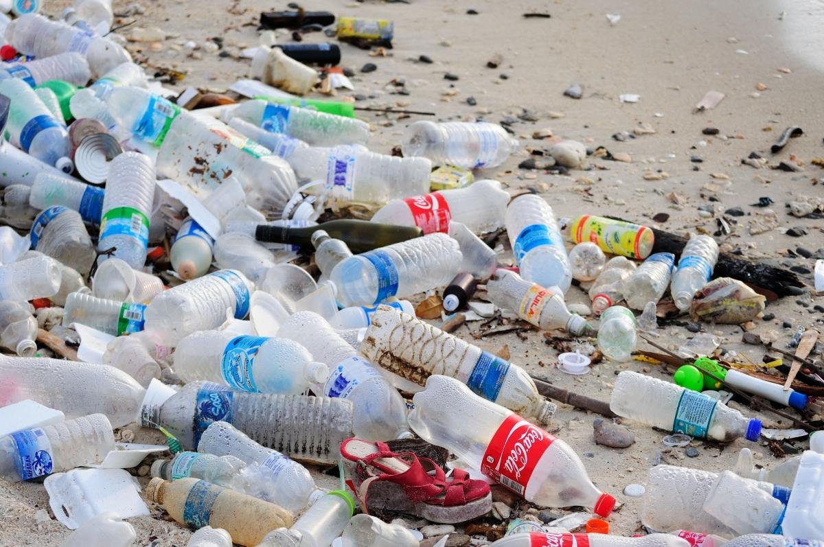 Bahaya, 72% Masyarakat Indonesia Belum Peduli terhadap Persoalan Sampah Plastik