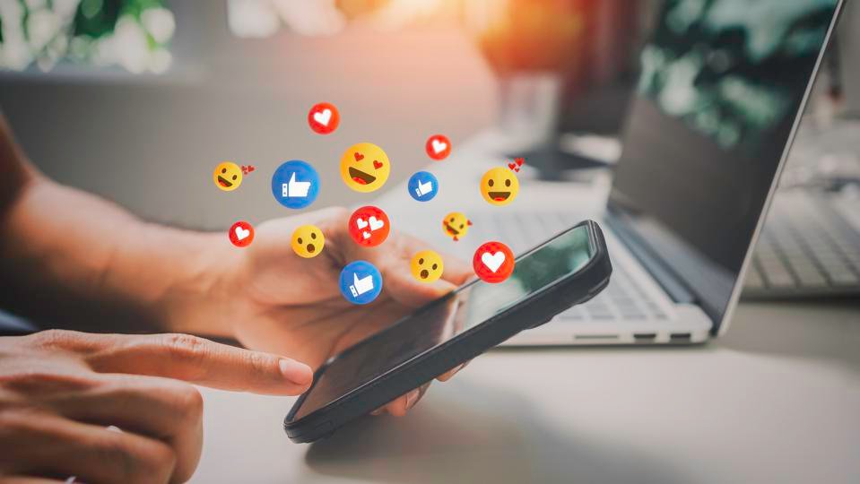 Tips Menekan Dampak Media Sosial terhadap Tingkat Stres