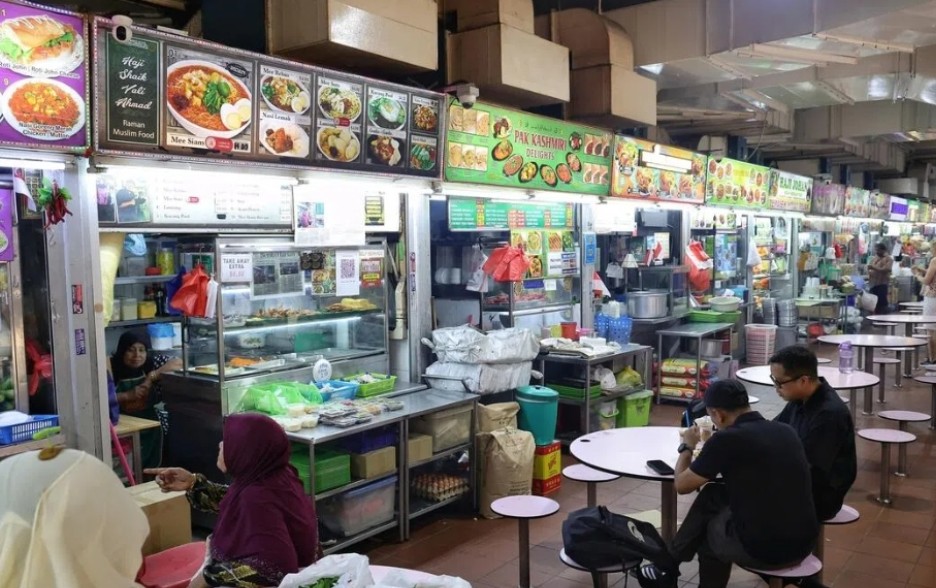 Dampak Udara Beracun, Kedai Makanan Legendaris di Singapura Terancam Gulung Tikar