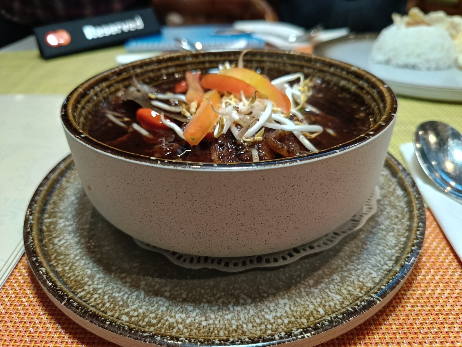 Ini Sop Buntut Legendaris Hadir di Pacific Place