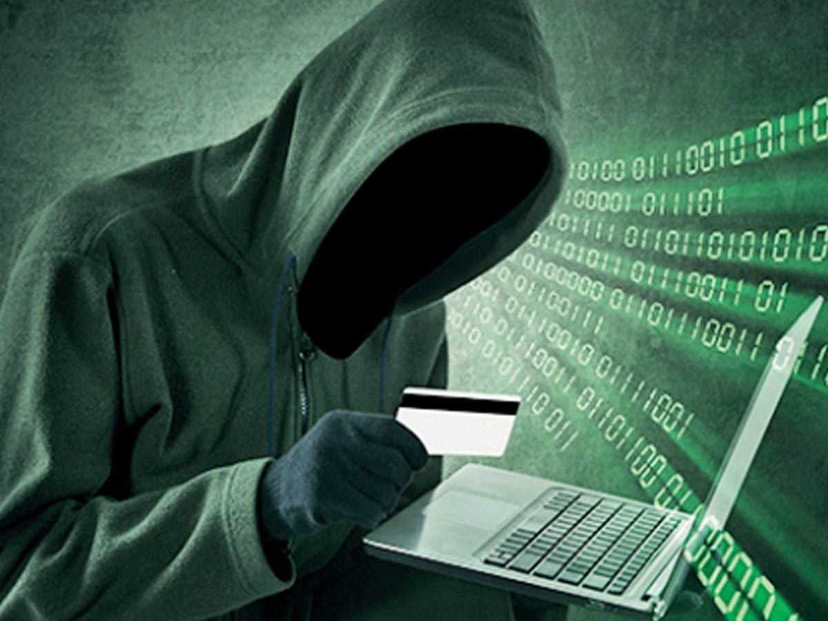 Tips Hindari Penipu Online di Musim Liburan