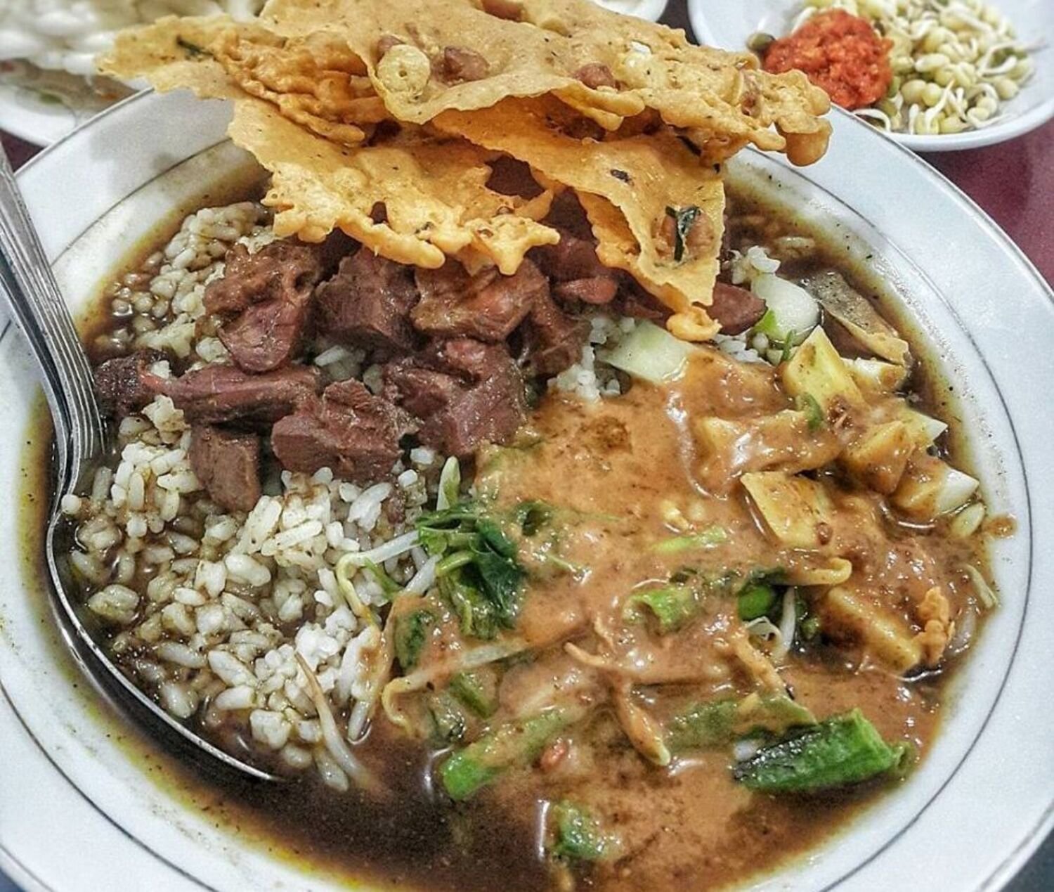 Kamus Kuliner, Rawon Pecel Makanan Khas Jember
