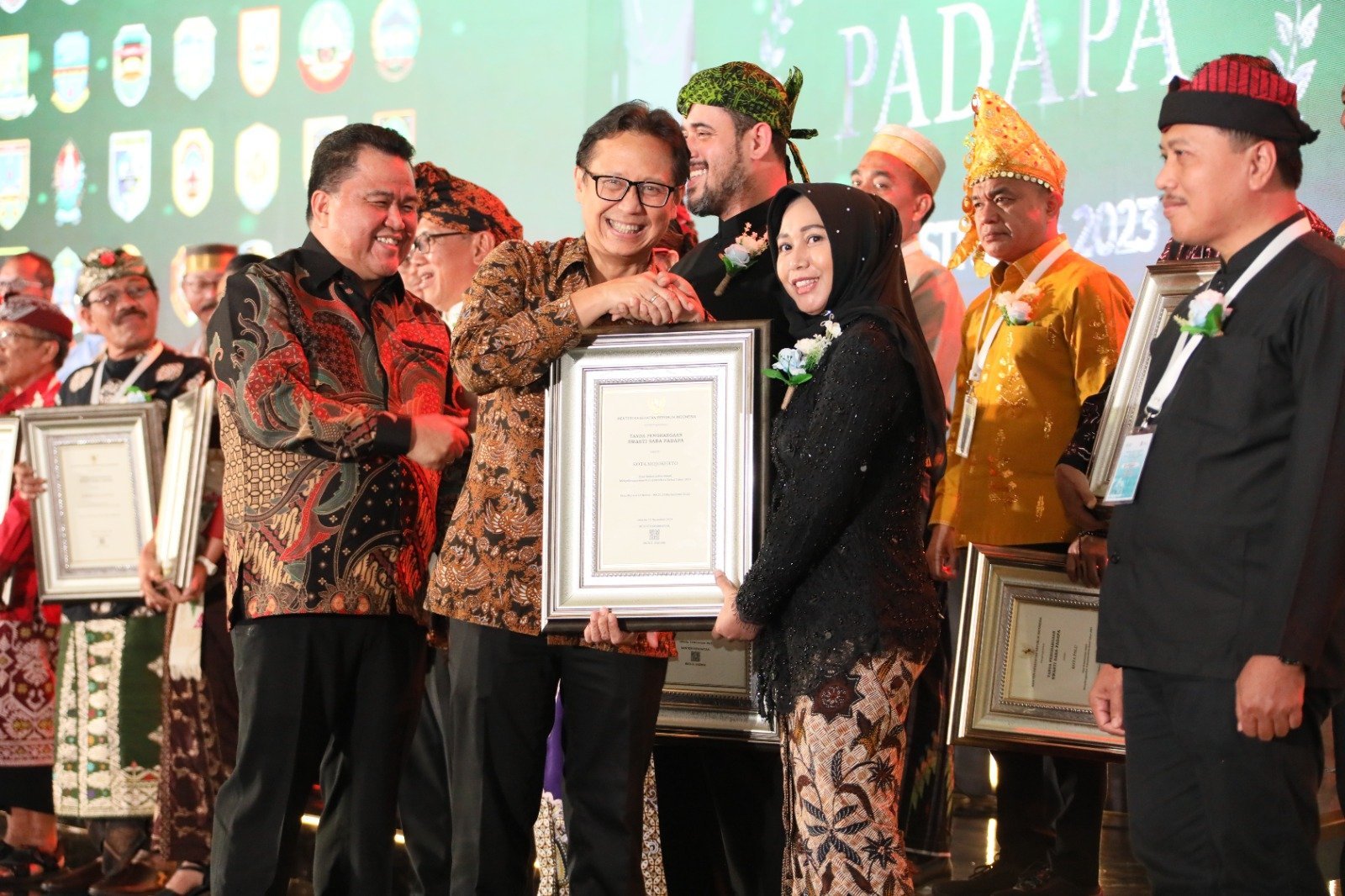 Giliran 176 Daerah Raih Penghargaan Swasti Saba KKS dan STBM 2023