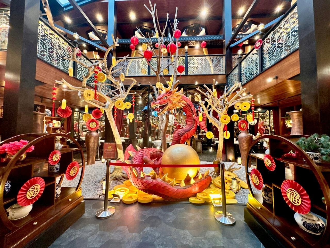 Menikmati Tahun Baru Imlek di Twelve Chinese Dining