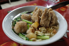 Dari Pena ke Panci, Kisah Bejo Meraup Cuan lewat Semangkuk Bakso